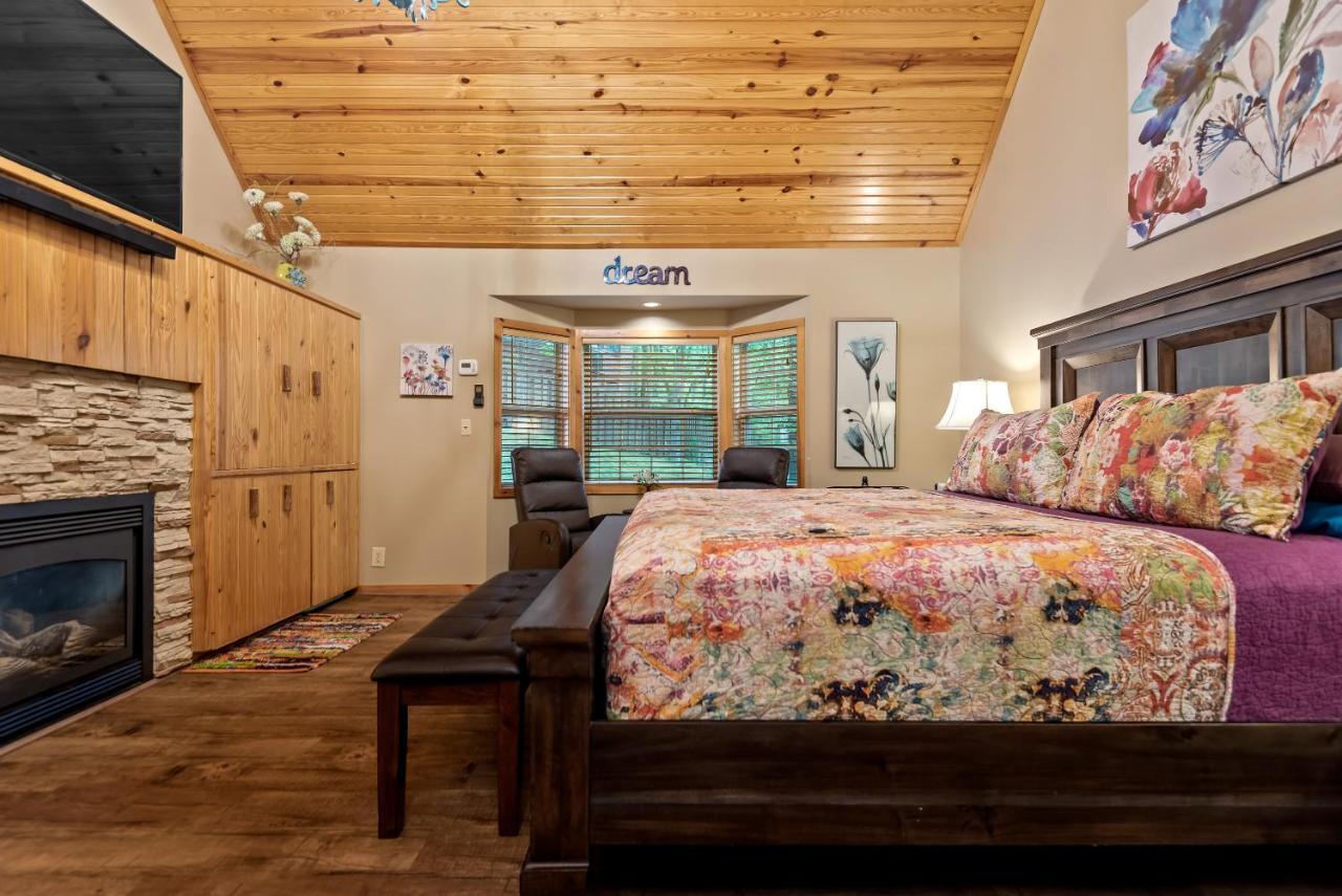 The Woods Cabins Eureka Springs Bagian luar foto
