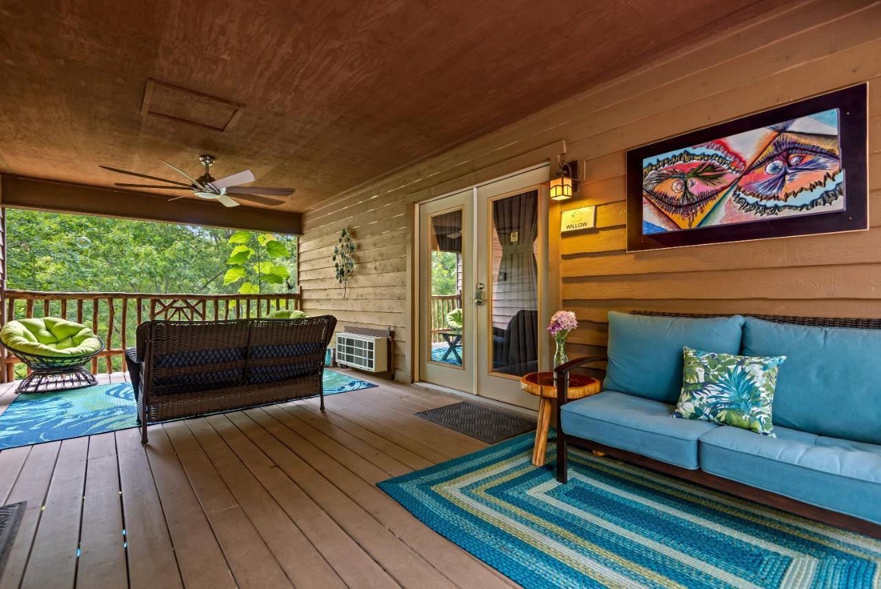 The Woods Cabins Eureka Springs Bagian luar foto