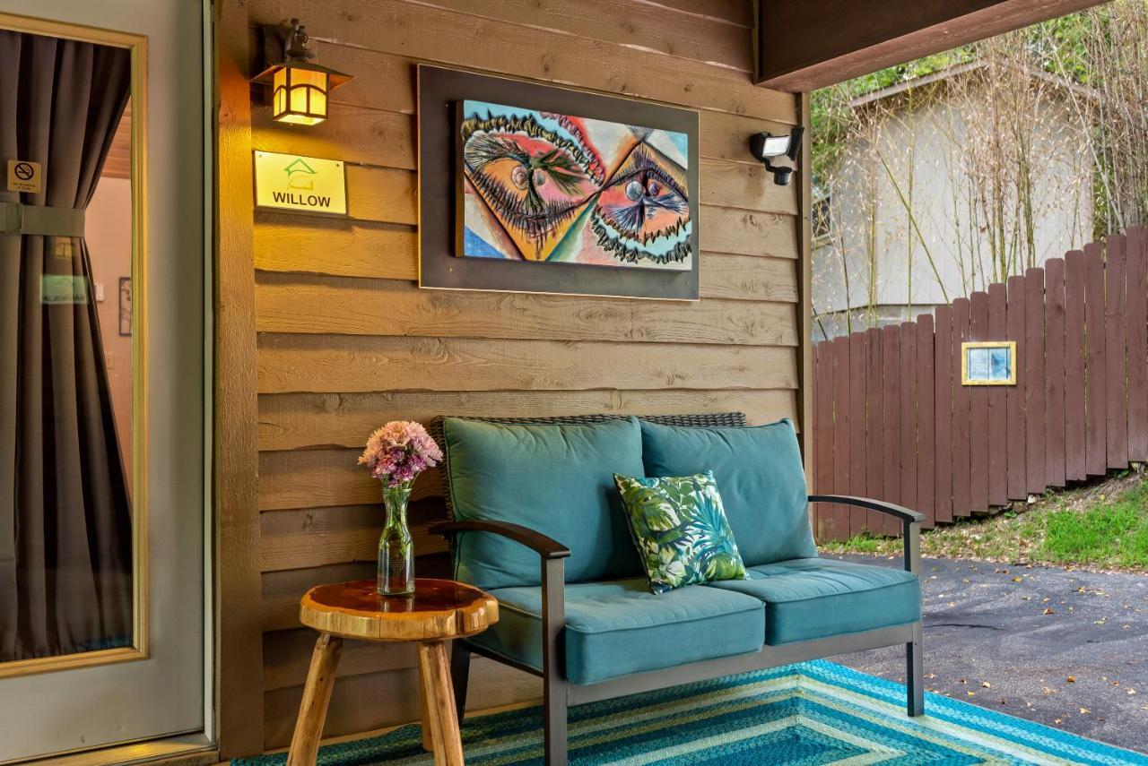 The Woods Cabins Eureka Springs Bagian luar foto
