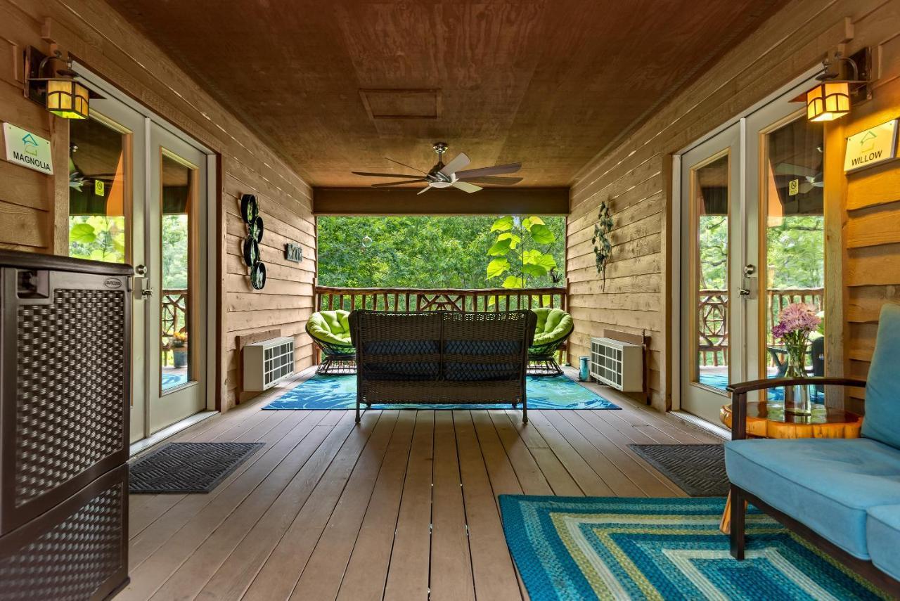 The Woods Cabins Eureka Springs Bagian luar foto