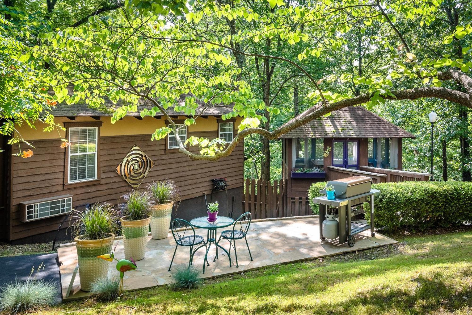 The Woods Cabins Eureka Springs Bagian luar foto