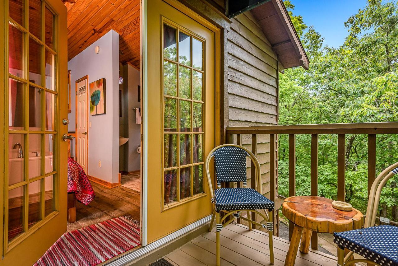 The Woods Cabins Eureka Springs Bagian luar foto
